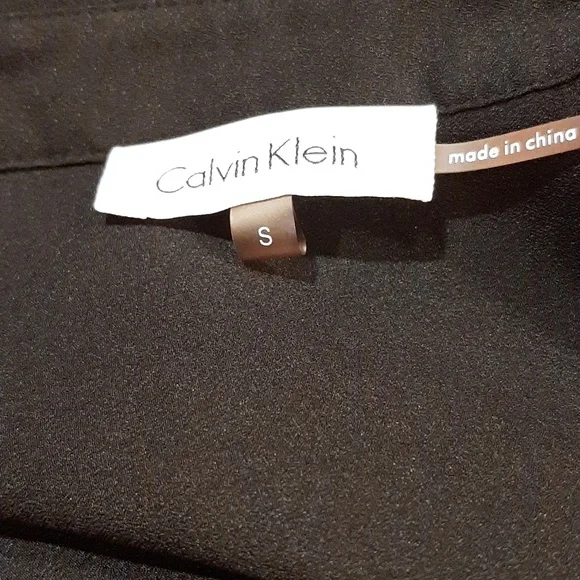 Calvin Klein Black Button-Down Shirt (Small) - Picture 9 of 10